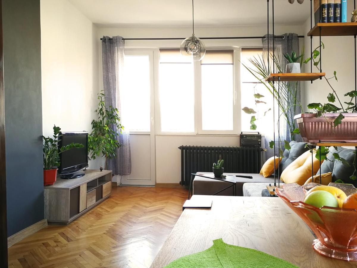 Sunny Downtown Apartment For 4 Sofie Exteriér fotografie