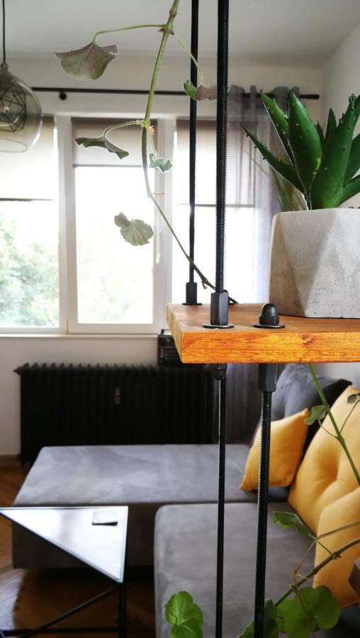 Sunny Downtown Apartment For 4 Sofie Exteriér fotografie